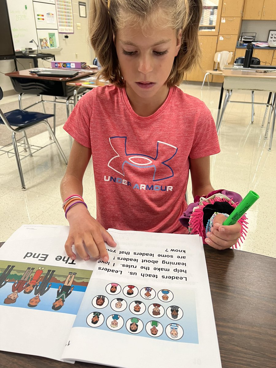 Mrs. Z’s Monarch Room Adventures tweet media