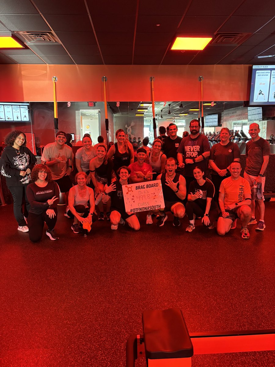 StevieAndLane's tweet photo. Had my best ever #MarathonMonth by far! Strength block on treads w/ incline followed by a short power block. Endurance on floor w/ #burpees. It was Dirk's 500th OTF class! 

@orangetheory #OrangeTheoryFitness #OTFNonaSouth #RunRowRepeat #BasePushAllOut #SplatPoints https://t.co/KSAG779M1d