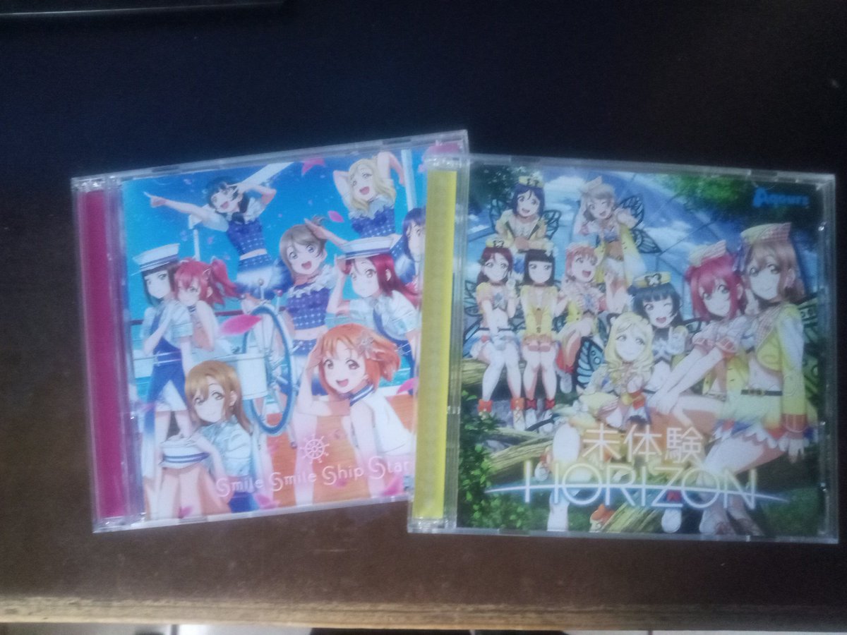 JulianKRB42's tweet photo. 2 nuevas adquisiciones pero hasta ahorita me dí cuenta que el smile smlie ship start lo pedí con DVD y no BD 🥲 https://t.co/RyrEwQ5tGC