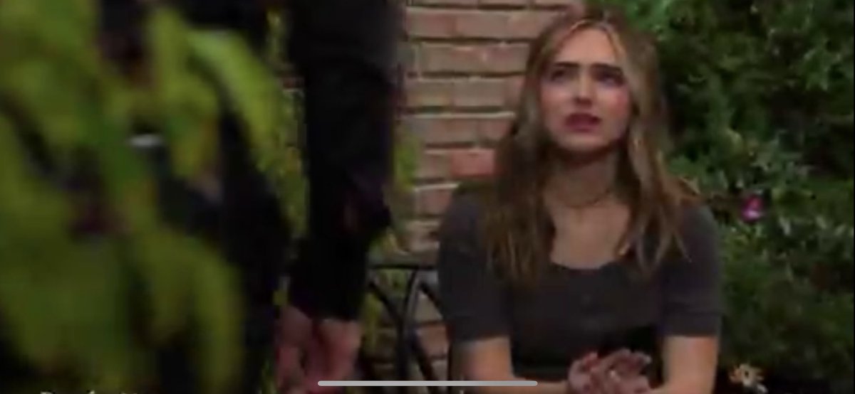 ElaErica's tweet image. Sorry Holly Eric did us a favor #ericole #days