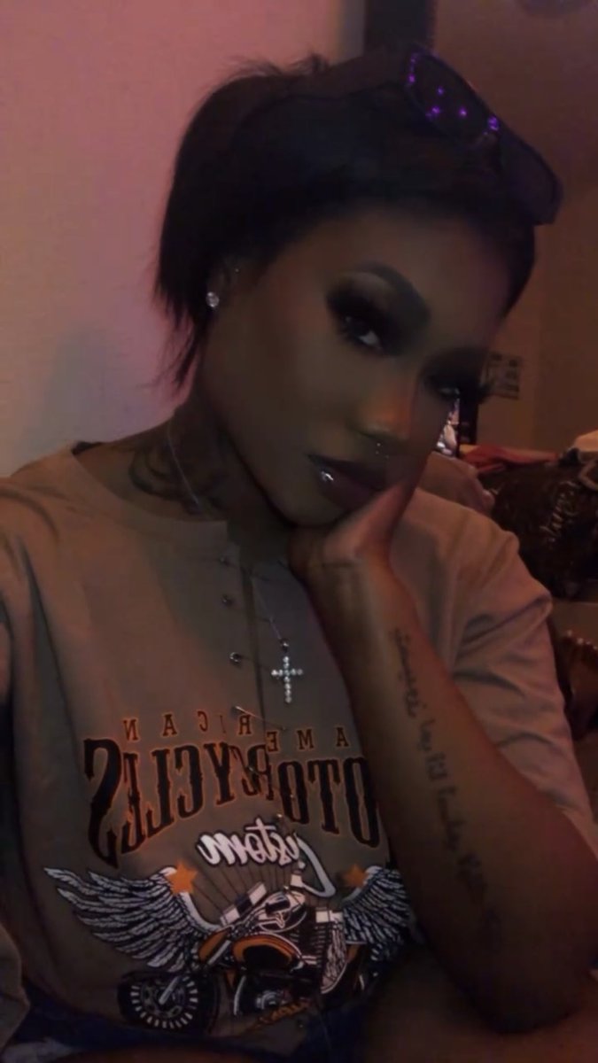 asjaaaaaa_'s tweet photo. these are my favorite pics of me rn lol https://t.co/8ueUvanmW5