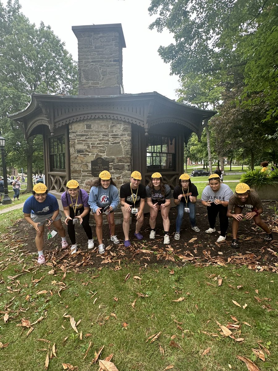MOVE IN DAY!! Beyond excited to have our new wrestlers on campus. The sky is limit for this group. 

#HardWorkWins 💪
#BeBrave 👊
#SOAR 🦅