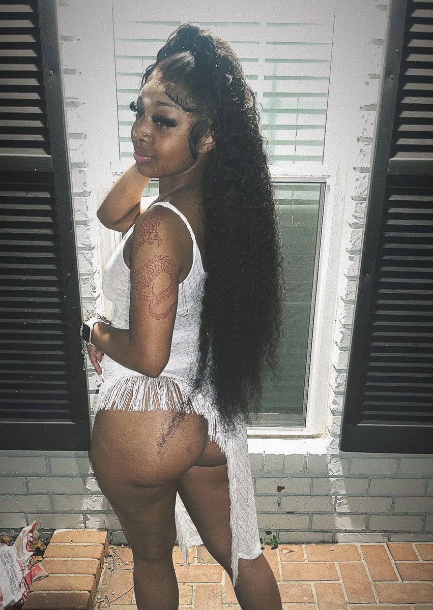 _Landdlandd_'s tweet photo. 🍑👙👅 https://t.co/dxZurKez8I