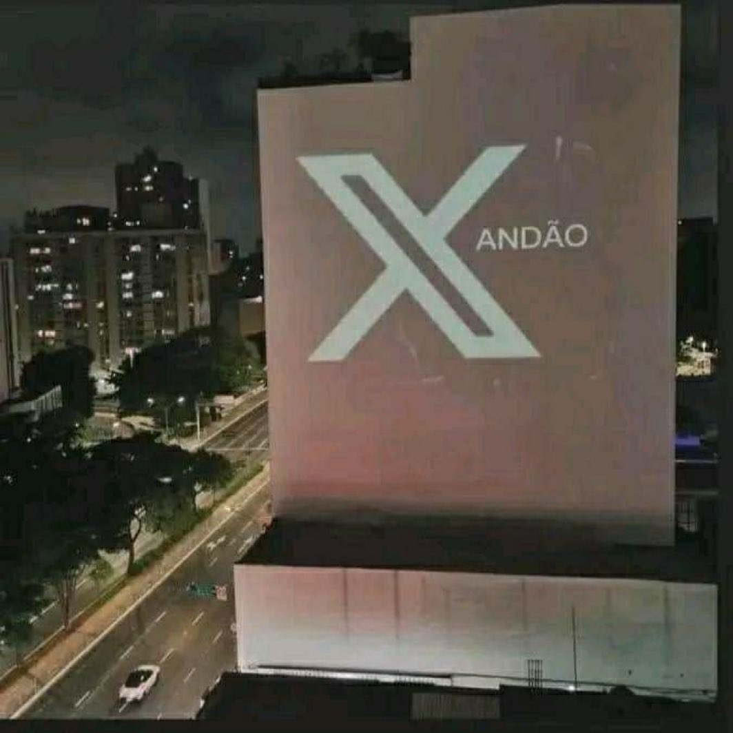 Quem está com o Ministro comenta aqui: 

XANDÃO EU AUTORIZO
