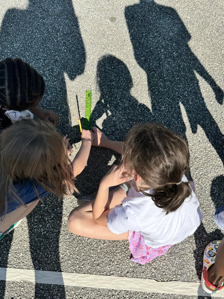 MrsHemphill304's tweet image. Loved our Data Olympics in 3rd grade! These @Kempcougars spent the day measuring to the nearest inch and asking and answering questions about graphs/data. #learnleadexcel