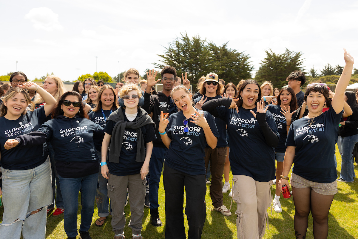 CSUMB's tweet image. 🎬 Week one at #CSUMB is in the books! #WelcomeBackWeek set the tone for an amazing year ahead, and we’re just getting started. 

Let’s make the 2024-2025 academic year one for the record books — here’s to the journey ahead! 💙🙌🎉