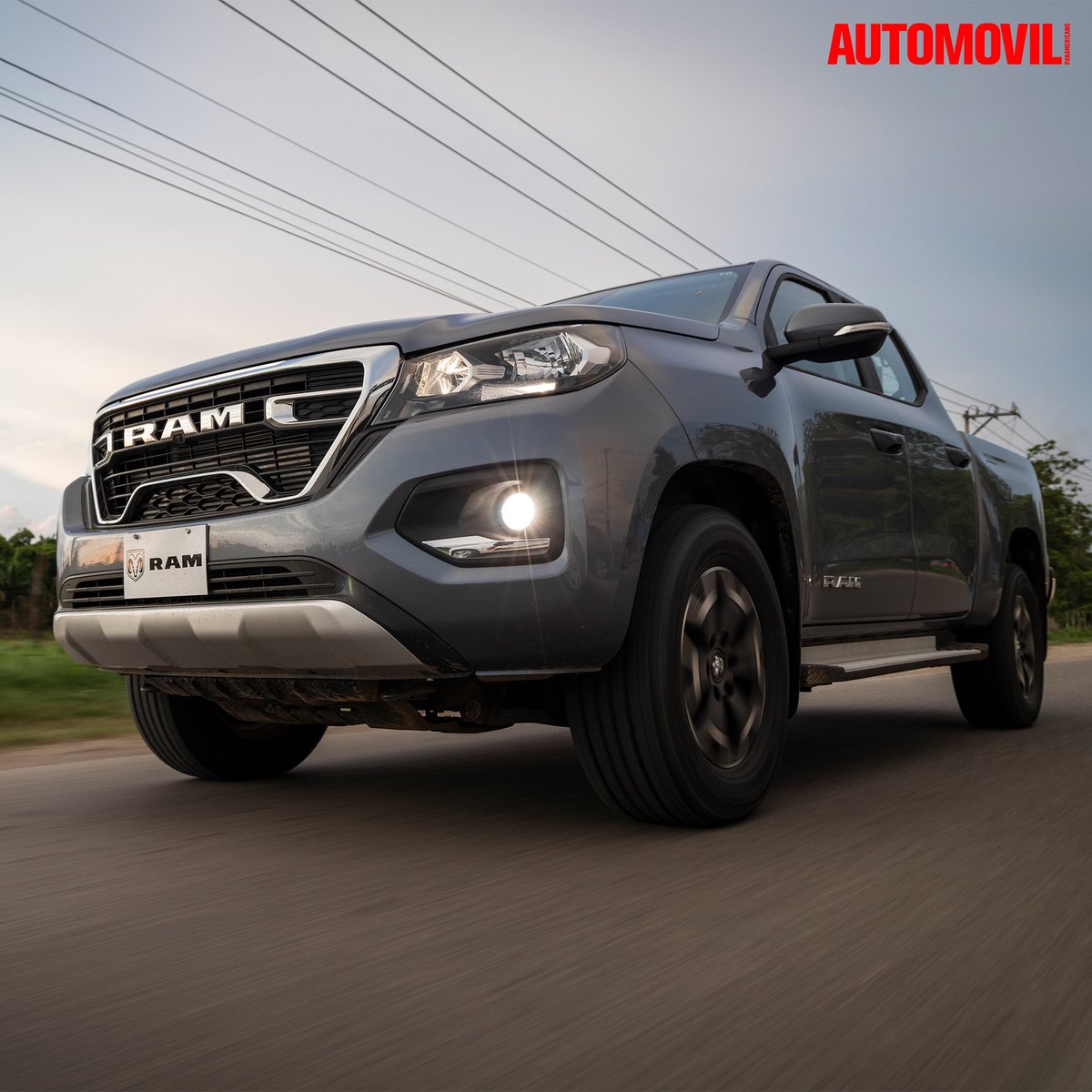 AutomovilMex's tweet photo. 💪 ¿Listo para experimentar la nueva era de las pick-ups? La Ram 1200 2025 está aquí para demostrar que la tradición de Ram es inquebrantable, sin importar la lejanía oriental de su lugar de origen.

Más en: https://t.co/es8o0rNxeU 

#Ram1200 #AutomóvilPanamericano https://t.co/5X3ZdXS8rL