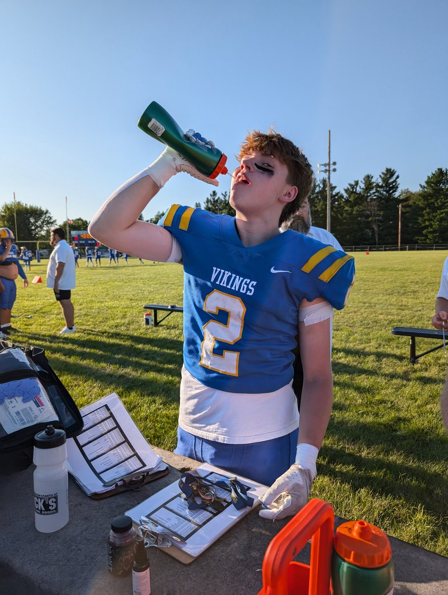 BrickedAndroid's tweet photo. And the season begins.  It's Game Day! #fredericfootball https://t.co/a8JRP89W3D