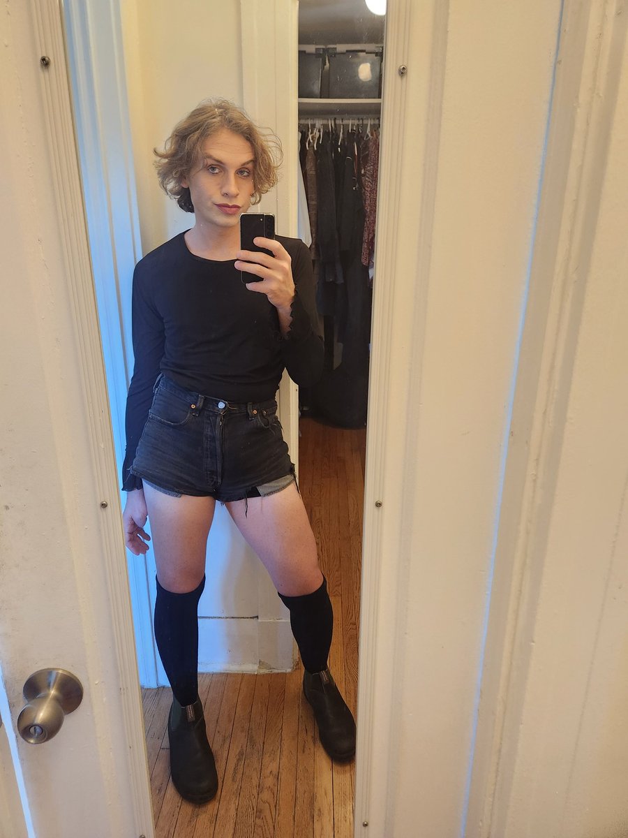 Haus of Decline tweet media