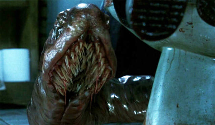 EndofLine369's tweet image. They want your booty holes, Men

They're insane and alien 

****PIC from the movie "Dreamcatcher" 🕸 
#GAYOPS