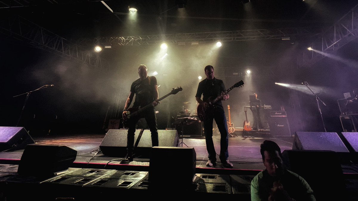 hambrosiovh's tweet photo. @peterhook 🏴‍☠️ https://t.co/TLFWYtQKsO