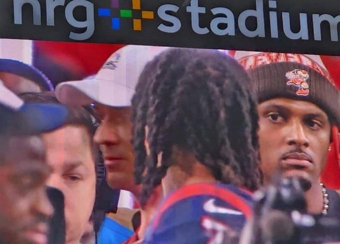 Throwback to this image after the Texans' 45-14 WC win vs the browns.