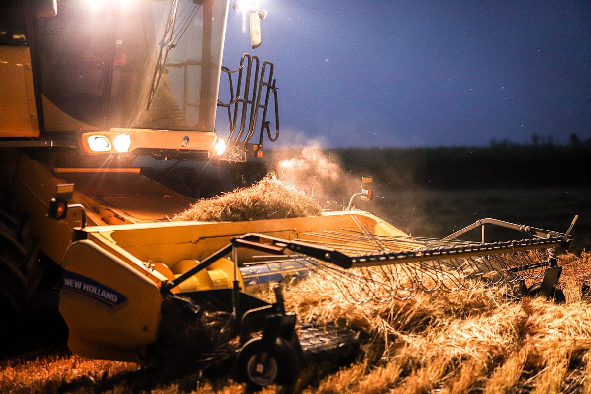 MBAgDays's tweet photo. Wishing you a safe and productive long weekend.
#septemberlong #harvest24 #cdnag https://t.co/5HFasYWMFo