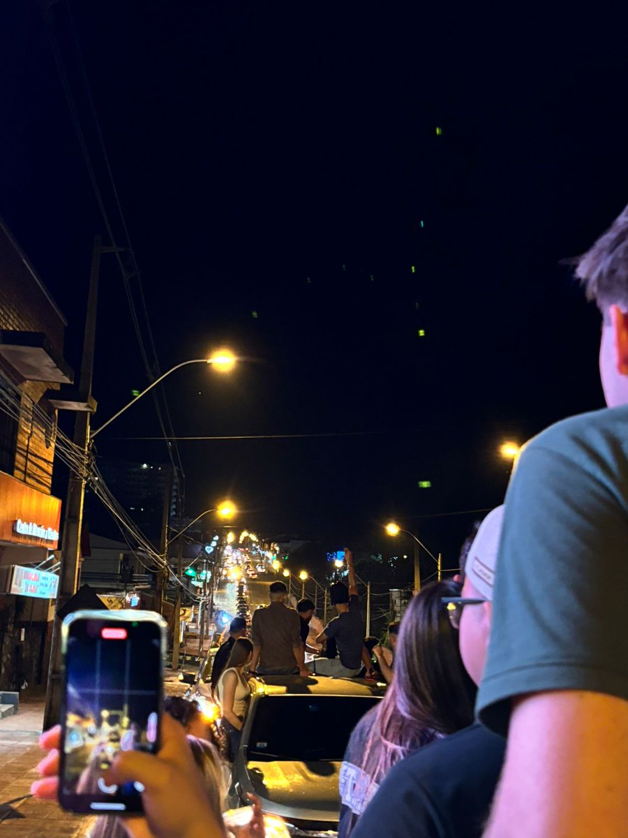 LOS DUEÑOS DE LA FIESTA 🍻🤭