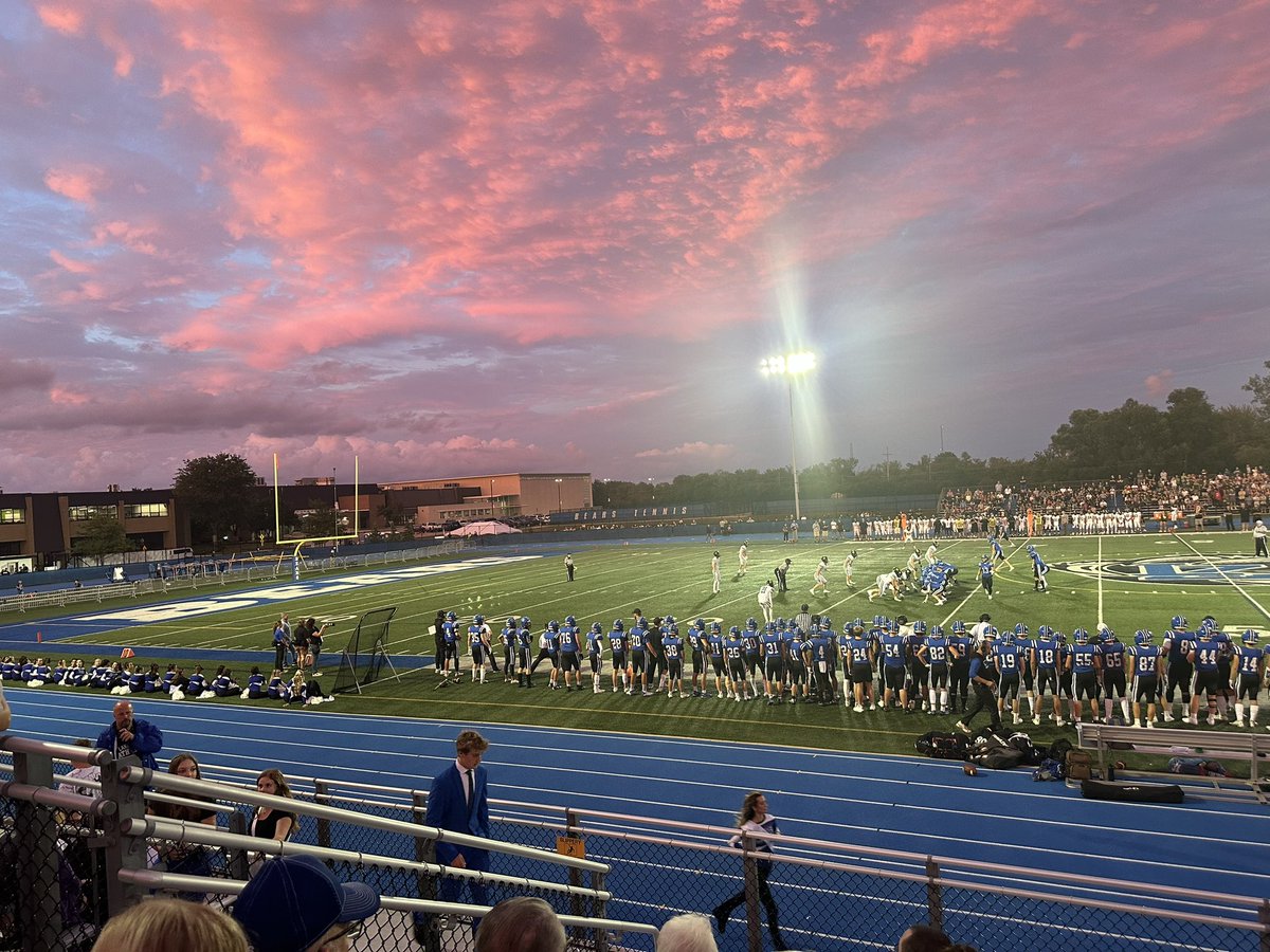 ƒяι∂αу ηιgнт ℓιgнтѕ 🏈🐻 <a href="/LZHSBEARS/">LZHS BEARS</a>