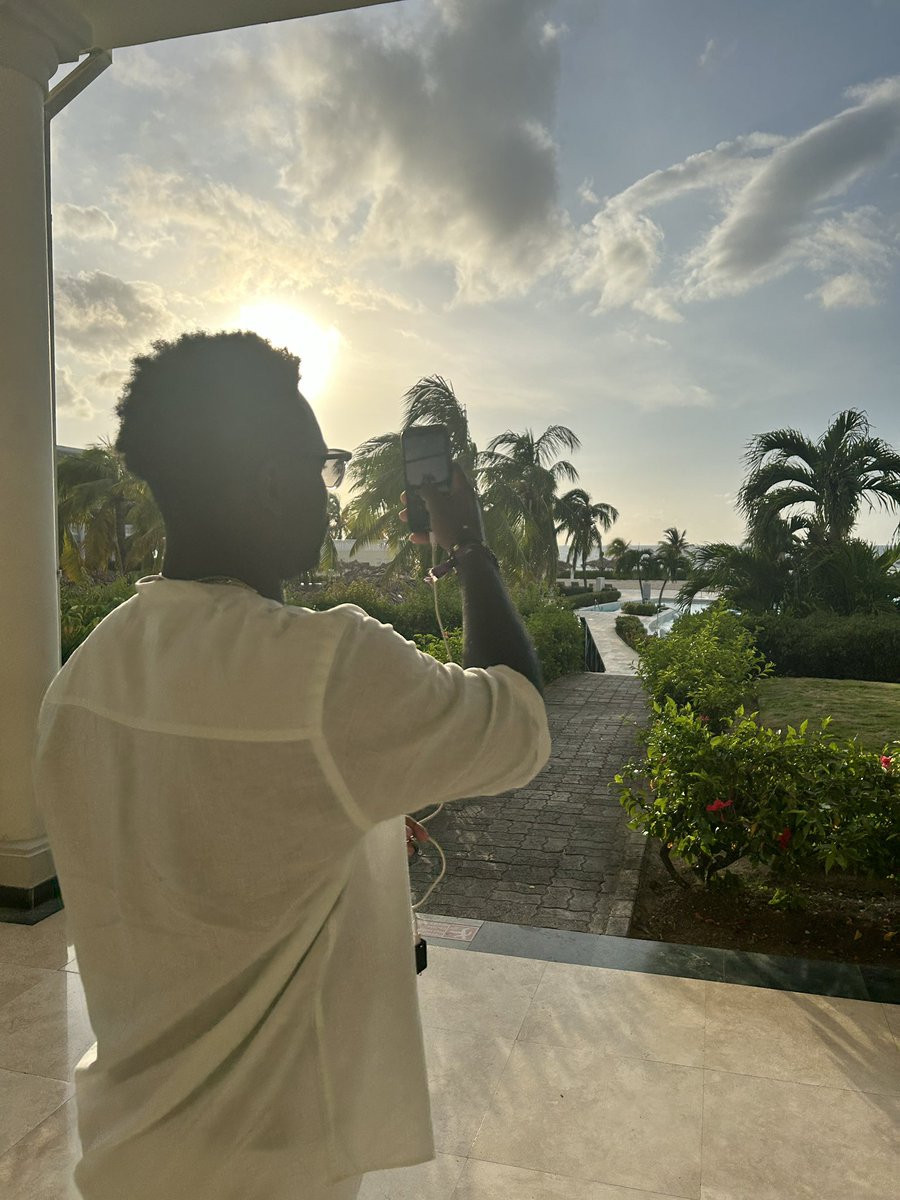 sd3__'s tweet photo. i know i been away… https://t.co/6KK68q1puH