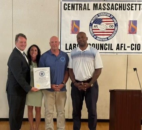 L1009 was proud to be in attendance at the annual AFL-CIO Labor Day Celebration when Senator Michael Moore received the Community Hero Award for his work in securing legislation which bans PFAS in FF gear, creating a safer work environment for our members. Thank you Senator Moore