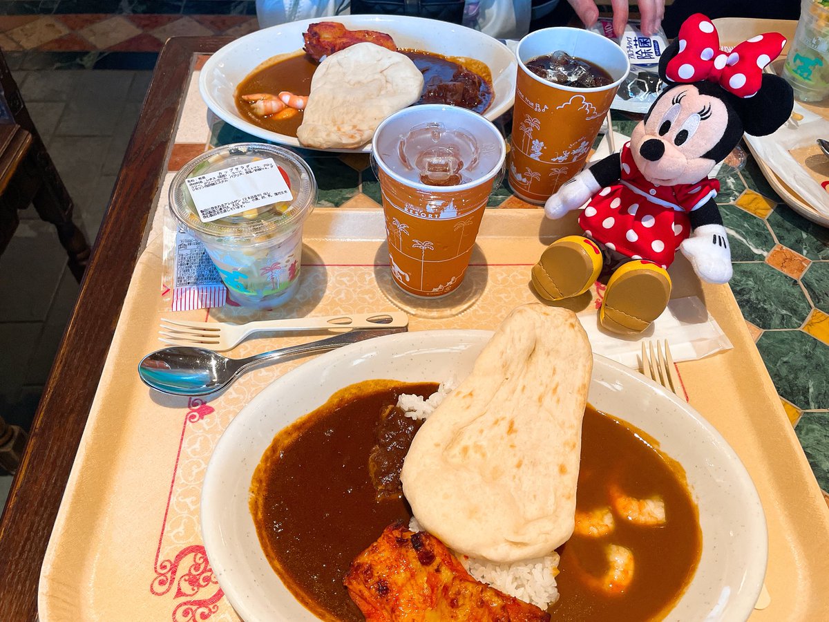 カスバ・フードコートのカレー美味しかった😋
12回くらいディズニー行ってるけど、初めて食べた！
#twitter上にいるDヲタ全員と繋がるのが密かな夢だったりするのでとりあえずこれを見たDヲタはRTもしくはフォローしていただけると全力でフォローしに行きます
