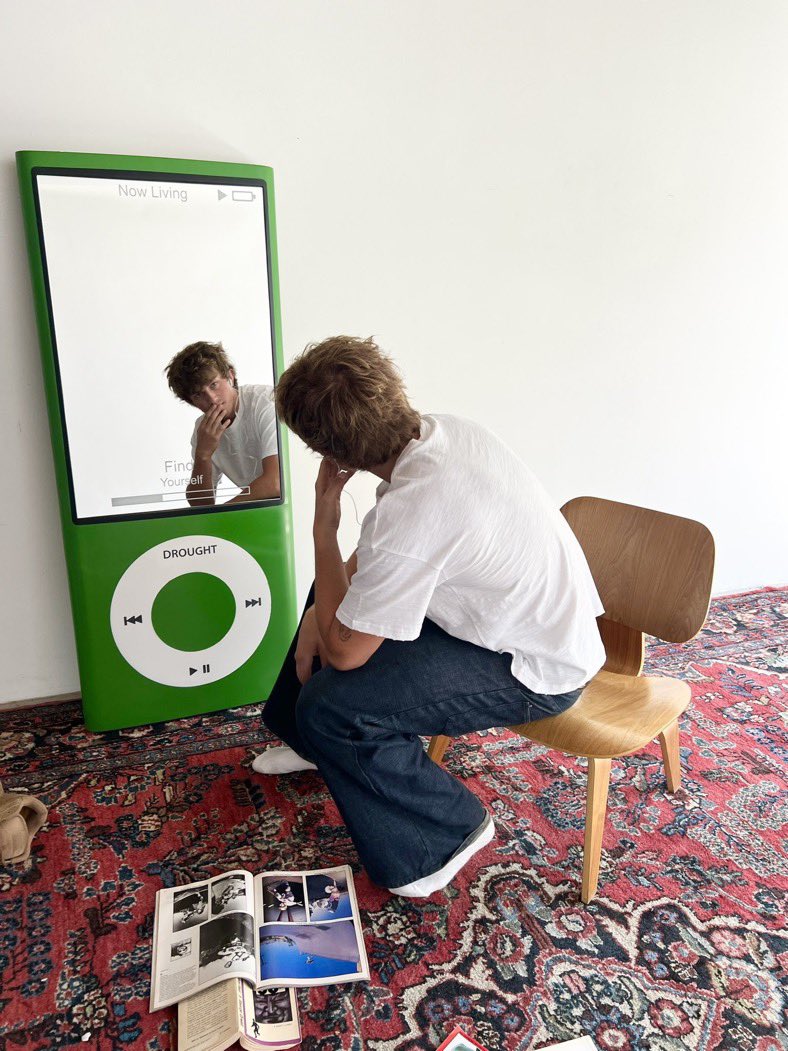 Shtreetwear's tweet photo. iMirror by Drought https://t.co/QwIvtS5QQa