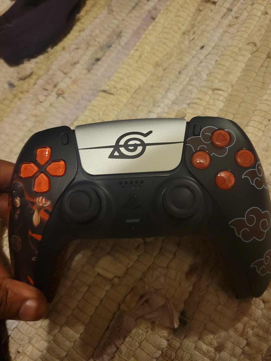 Tony04bama's tweet image. Shout out to @RemRossTheBoss  for the controller , literally had my controller here in less than a week he&apos;s definitely the move for bo6 #Remtech over the rest