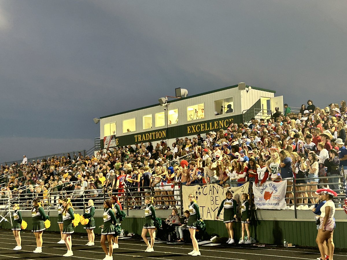 Beautiful Friday night to watch <a href="/AshwaubenonFB/">Ashwaubenon Football</a> compete.  Jags up 28-0 in the first half.  Also, great number of <a href="/ahsstud/">AHS Student Section</a> and fans.
