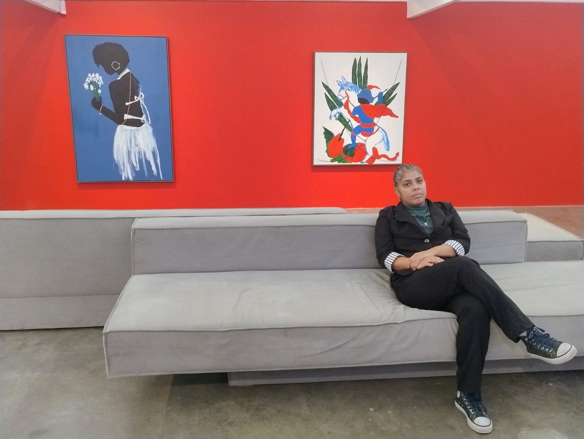 nisnoopy's tweet photo. Fiquem com essa minha foto no fim do twitter. A exposição da Aline Bispo na galeria Luis Maluf. https://t.co/Fwy5jO26e9