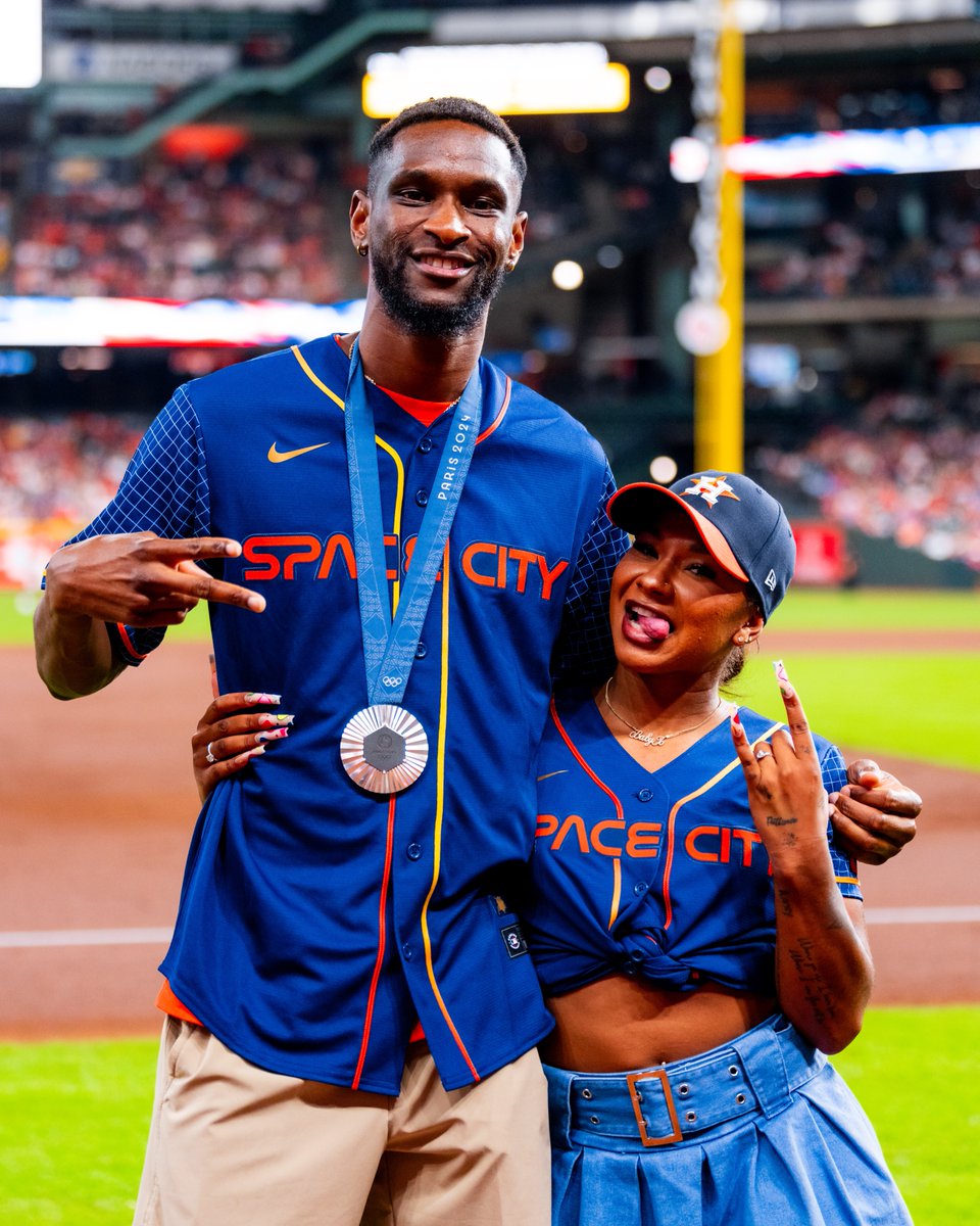 astros's tweet photo. Golden Hour.

Honoring our 2024 Paris Olympians.