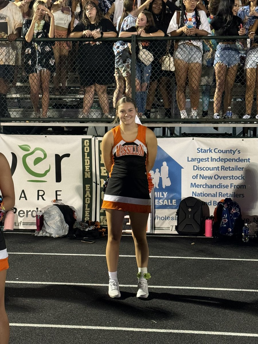 Q92Sports's tweet image. End of 4Q at Glenoak 

@MTigerFB 38
@GO_GoldenEagles 0

#Q92Sports
#Score7