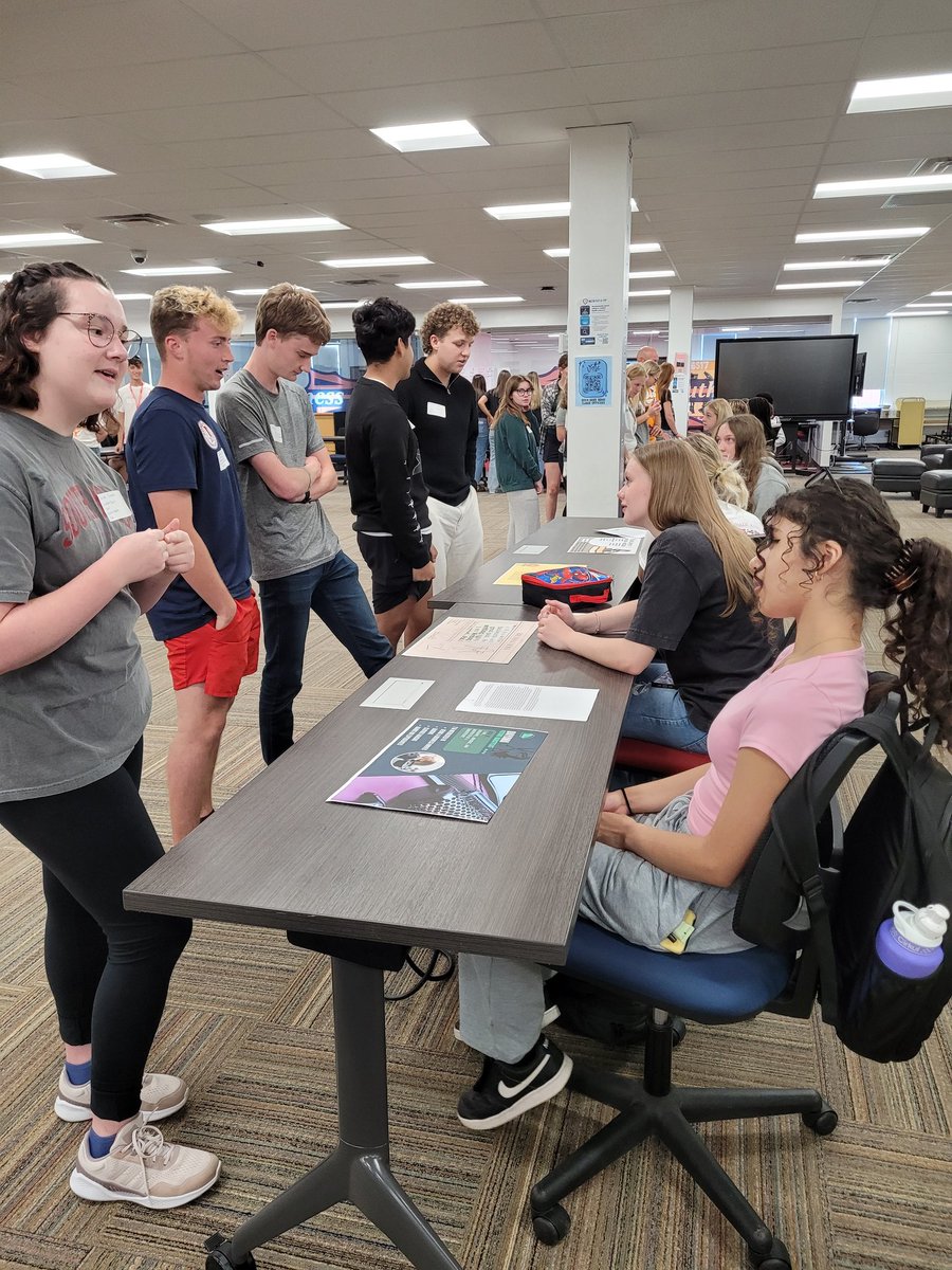 South Doyle High School Library tweet media