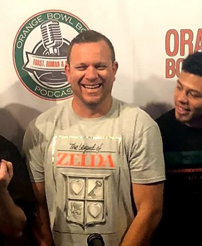 My guy Roman Marchiante of the <a href="/OrangeBowlBoys/">Orange Bowl Boys 🎧 #OBB</a> joined me to discuss <a href="/MiamiHurricanes/">Miami Hurricanes</a> football as they prepare for the <a href="/GatorsFB/">Florida Gators Football</a> 
<a href="/SRod021/">Sergio Rodriguez</a> 

podcasts.apple.com/us/podcast/the…

open.spotify.com/episode/0dAiRG…