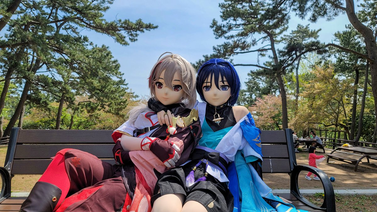 ガズア tweet media