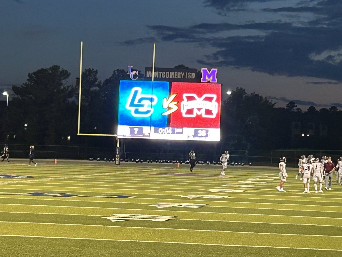 Dawgs rollin here at Lake Creek…35-7 at the break…..#fridaynightlights