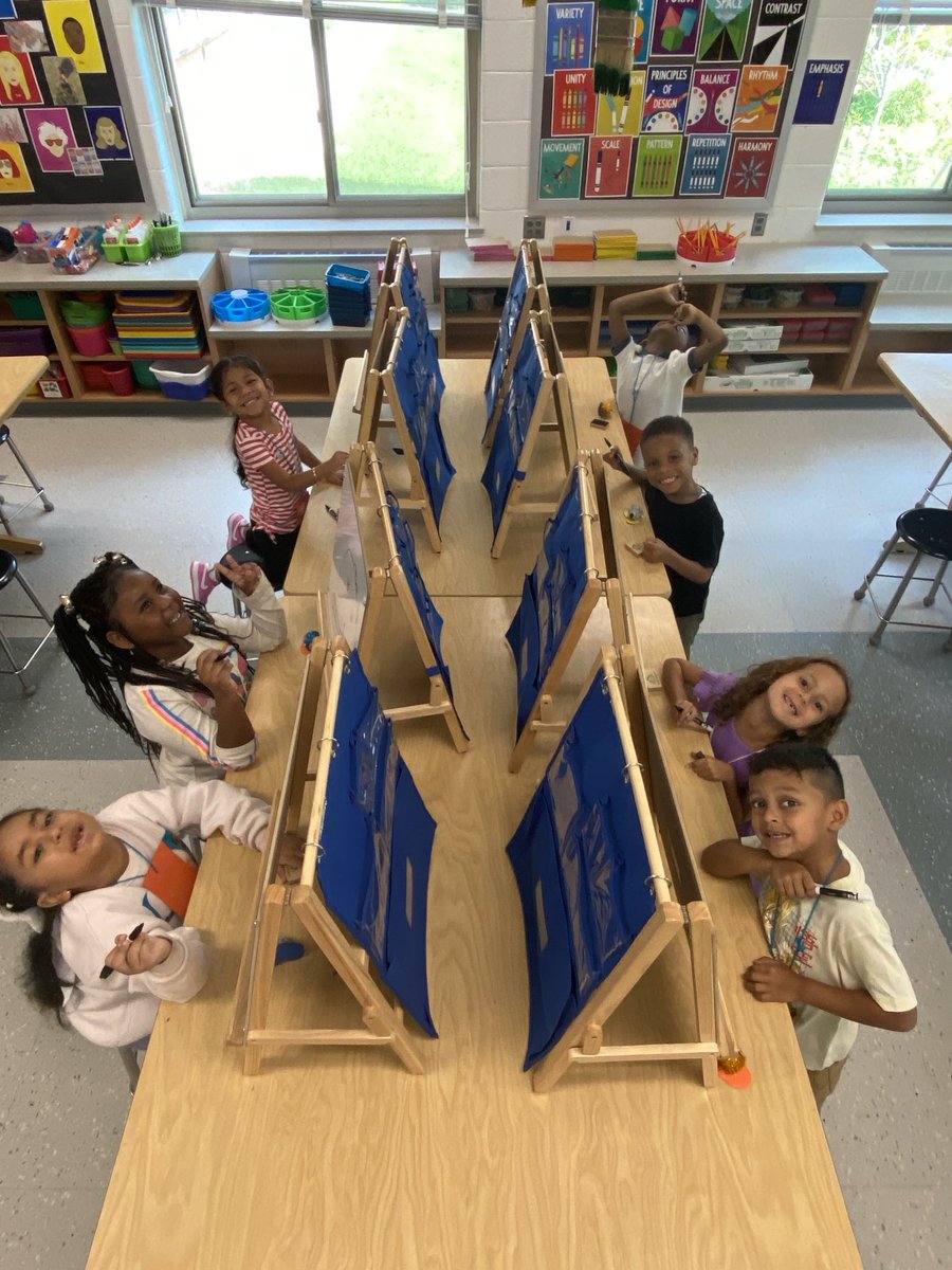 ArtmommaJohnson's tweet photo. Are they PreK or tiny Picasso’s? Our students truly immersed themselves their first Art Room experience and Mrs.Johnson cannot wait to give them more! #aacpsARTgrows
#AACPSVisualArts
#AACPSAwesome
#GBParkAACPS https://t.co/tFWji0vhPY