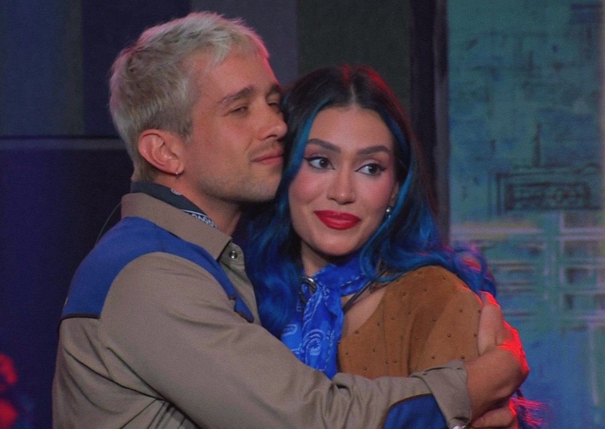 UNNAXOFICIAL's tweet image. Vocês já sabem em quem votar no duelo de hoje, né? Rs! 🫐💙 #TeamUnnaX #EstrelaDaCasa