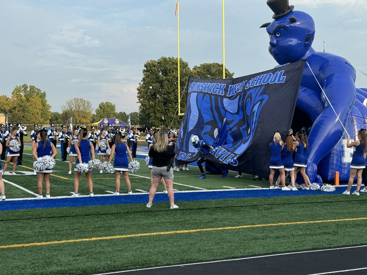 Great night to welcome the graduating class of 2037 and their families to our home opener! #JourneyOfABlueDevil #BrunswickPRIDE