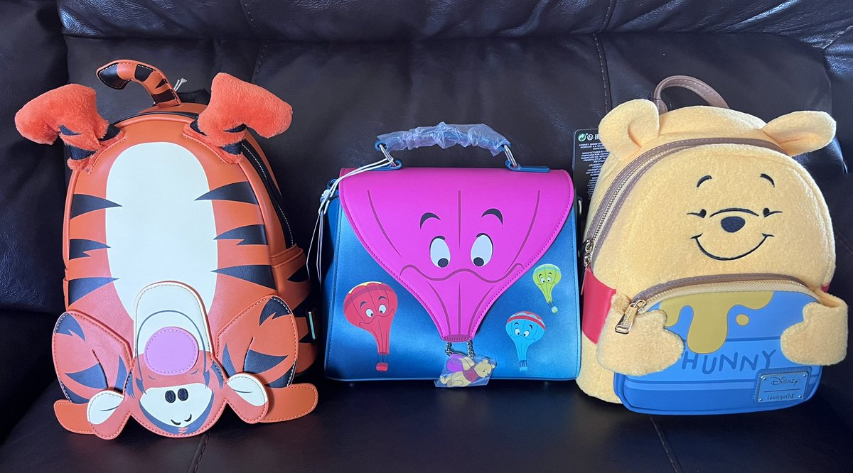 KristinaPhipps's tweet image. My newest @Loungefly bags! My collection keeps growing! #loungefly #minibackpacks #disney #tigger #winniethepooh #heffalump #loungeflybags #crossbody