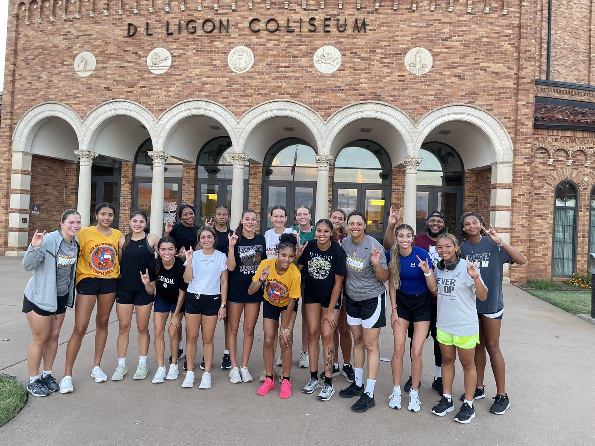 Making each moment matter! 🐎❤️💛

#msutexaswbb | #runwithmsu