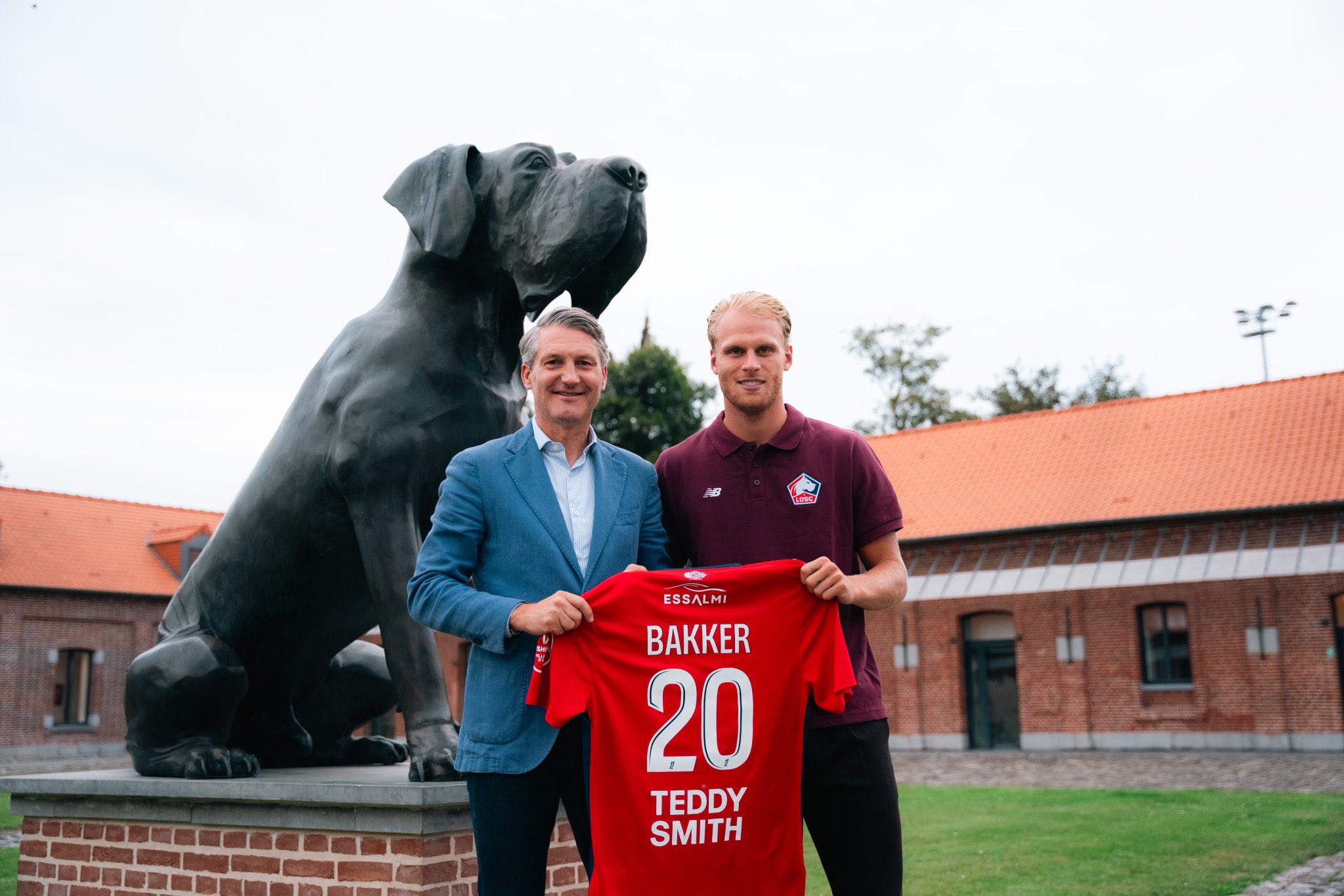 Transfer News Central on X: "OFFICIAL: Lille have signed winger Mitchel  Bakker from Atalanta on a season-long loan. https://t.co/xYpTkChRlL" / X