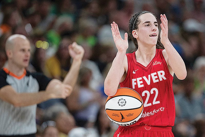 Caitlin Clark just record the first 30 point + 12 assist game in WNBA history