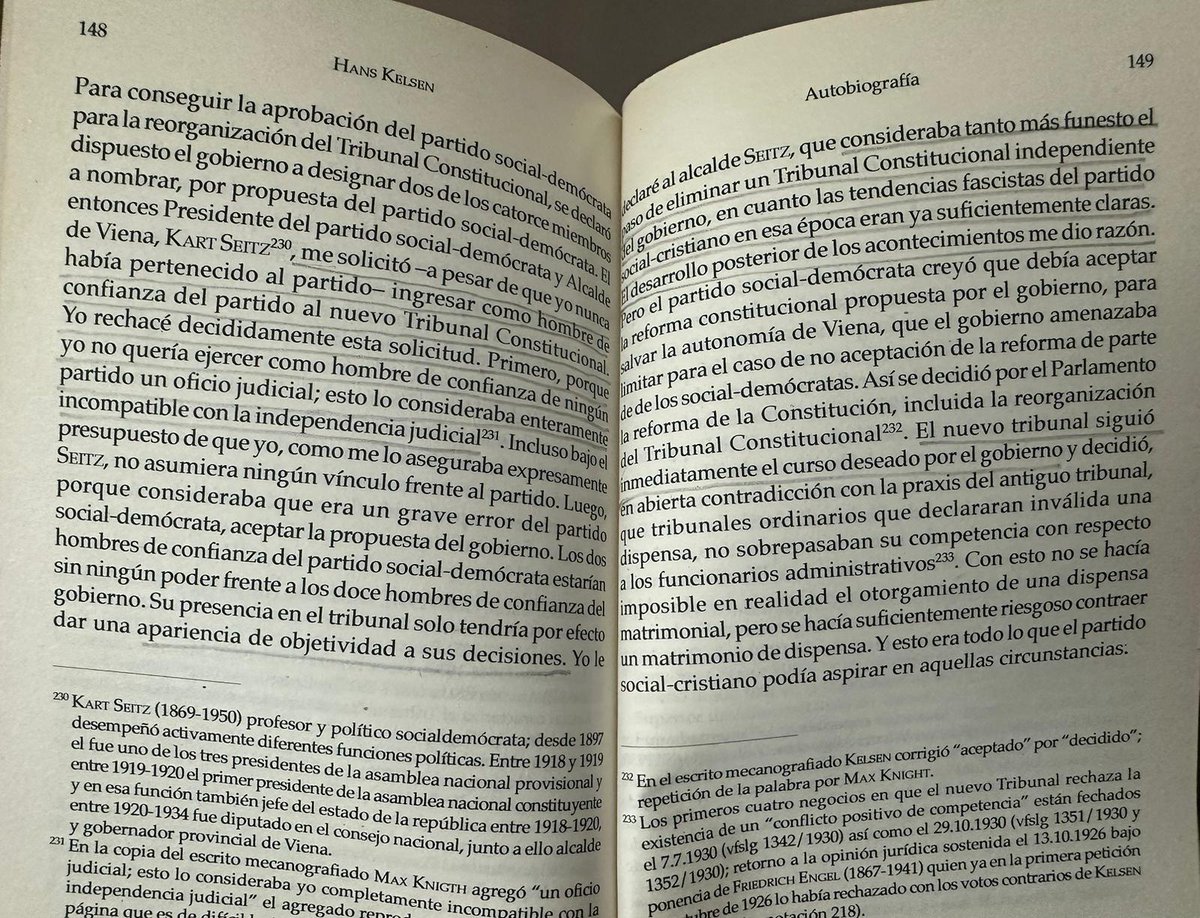 ➡️En su autobiografía, Hans Kelsen narra que en 1921 fue elegido juez del Tribunal Constitucional de la Primera República de Austria. Sin embargo, el Tribunal fue disuelto en 1929 por una reforma constitucional promovida por el gobierno, porque estaba en desacuerdo con algunas de