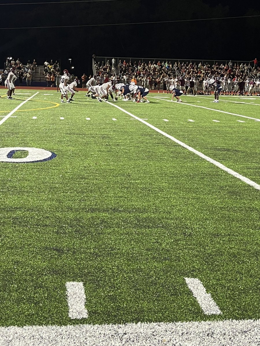 CoachSprad_3's tweet photo. @RoanokeFB is out tonight canvassing the area for some future #MaroonMen to join the #AllAboard25 class. @LCABulldogsFB @SalemSpartans #WinTheOuts https://t.co/xZL6zD55gw