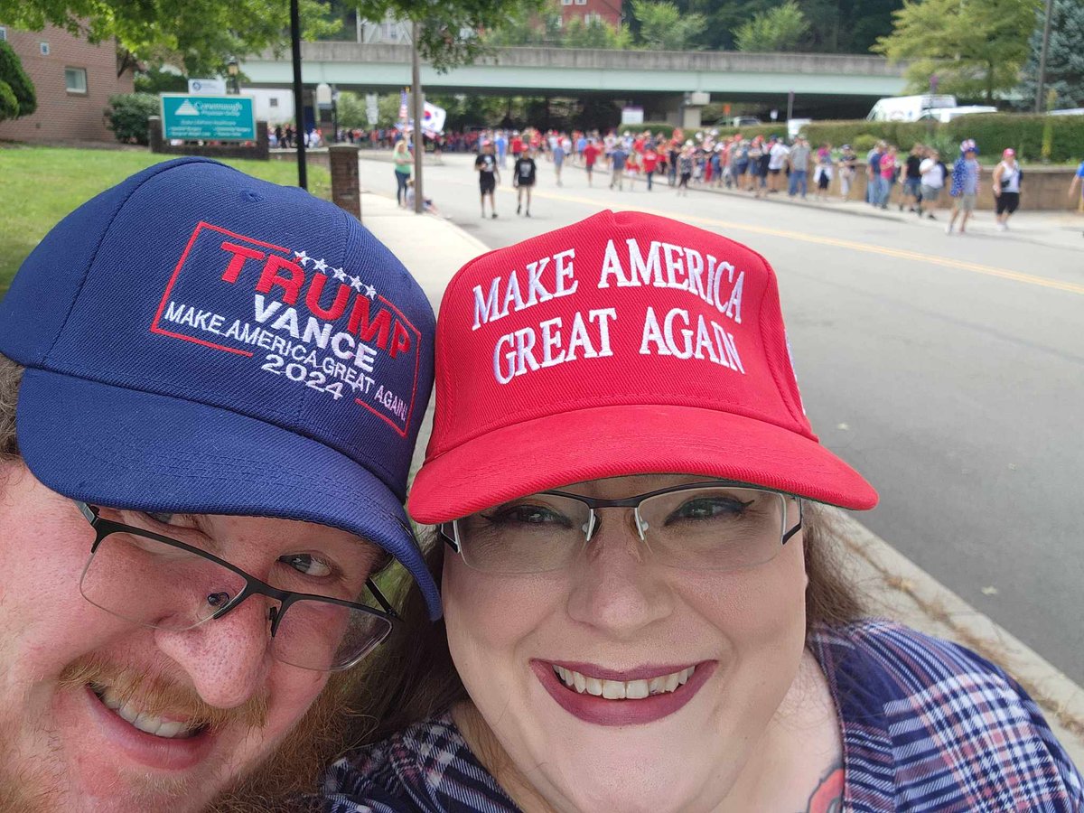 CKMMOG's tweet image. Went to Johnstown Trump rally in PA. Unfortunately we weren't able to get in due to the capacity of the stadium getting filled. We were among the 300 hundred or so in the overflow watching on the big screen.