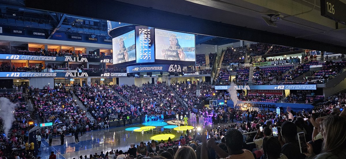 CallmeEG's tweet image. The ROTY convo is now just childish. Stop manufacturing a debate. C. Clark runs away with it.

#skyvfever #indianafever #feverrising