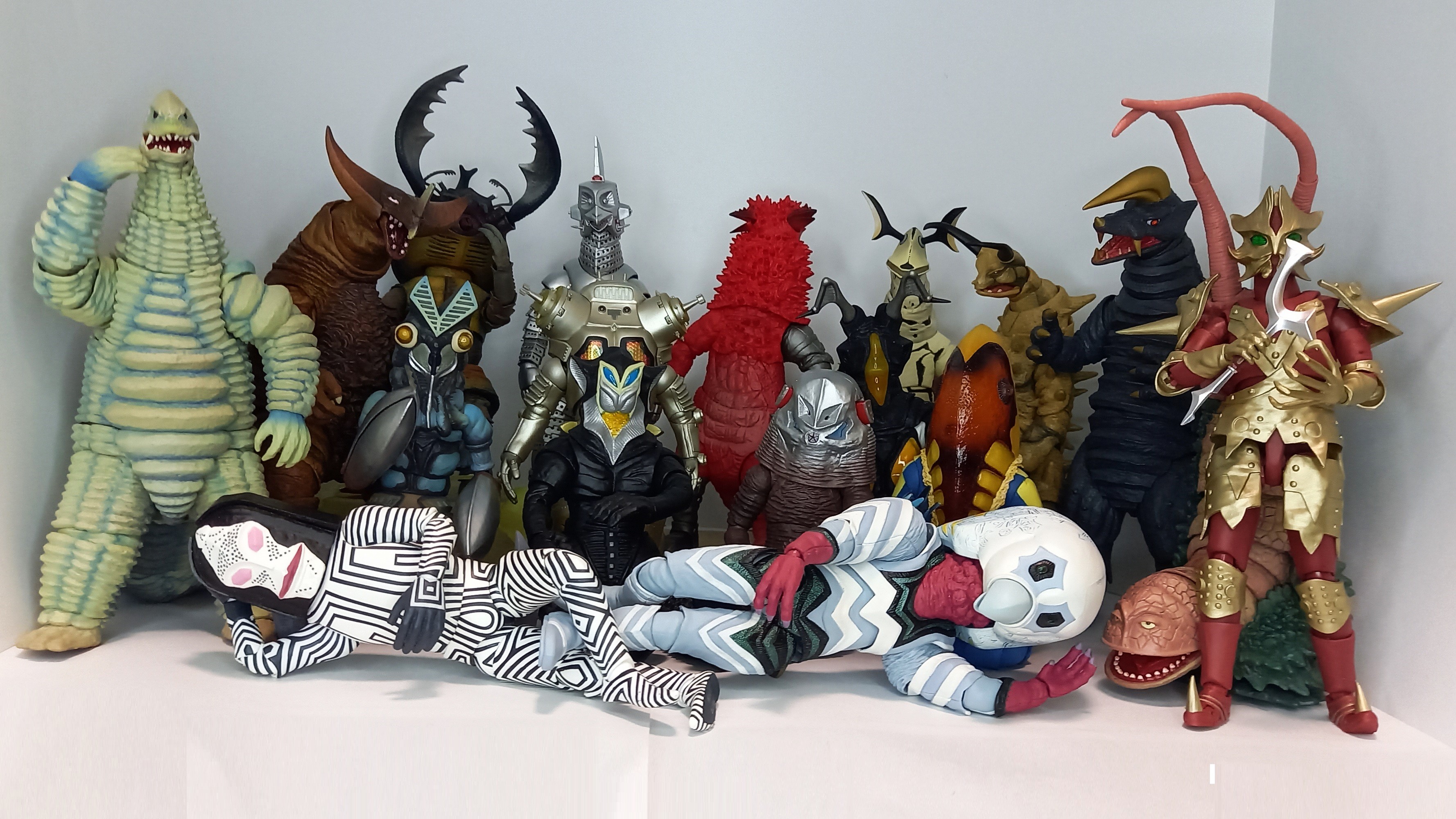 ウルトラ怪獣シリーズプレミアム 『総天然色ウルトラQ』ソフビ