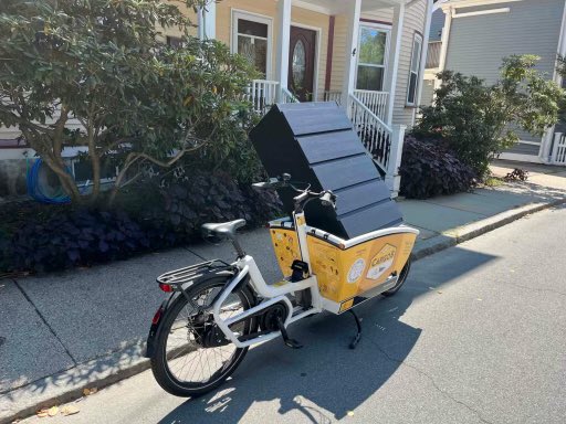 Short distance move across the neighborhood?
Scouting for a new dresser on Allston Xmas?
Don’t get Storrowed, choose CargoB!