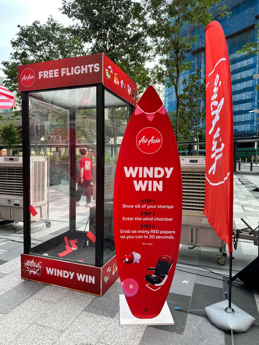 AirellRezell's tweet photo. Happening today at 12pm TRX Exchange Mall, MRT Plaza.
Dolla - 12pm
Najmi Niery - 2.30pm
Hael Husaini - 4.30pm
Fuying & Sam - 7pm
Dayang Nurfaizah - 8pm
#AirAsiaFREESeats https://t.co/sZEWkz1MxL