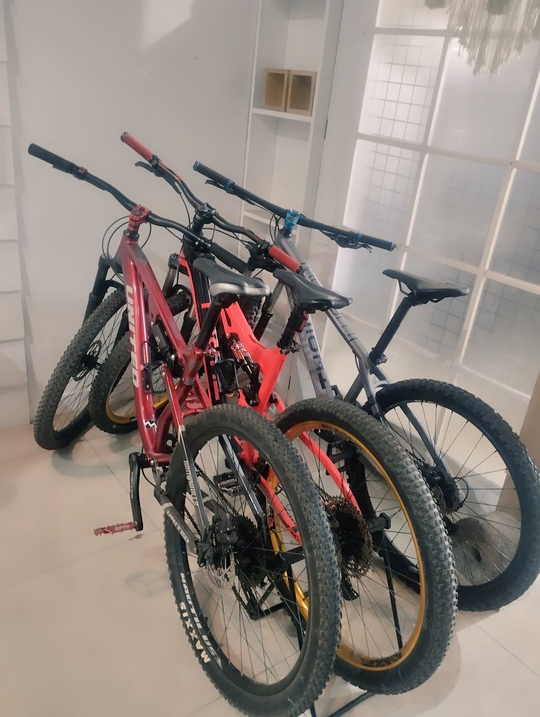 "Politik adalah permainan yang sangat tidak menyenangkan." 

- Henry Brooks Adams