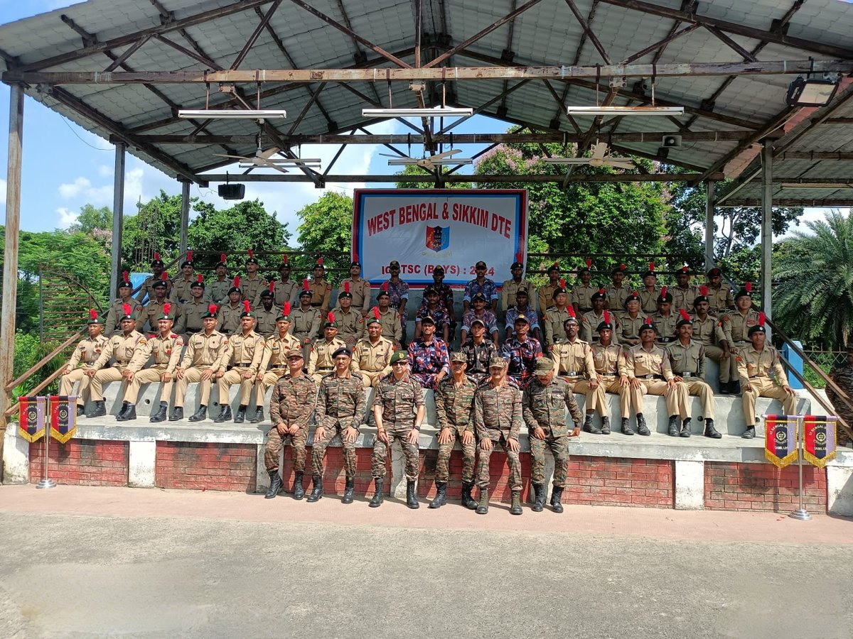GOUSULAJAM3's tweet image. West Bengal &amp;amp; Sikkim DTE All India TSC team 2024
With our ADG Major General Vivek Tyagi
#AITSC 
#NCC 
@1biplabbiswas