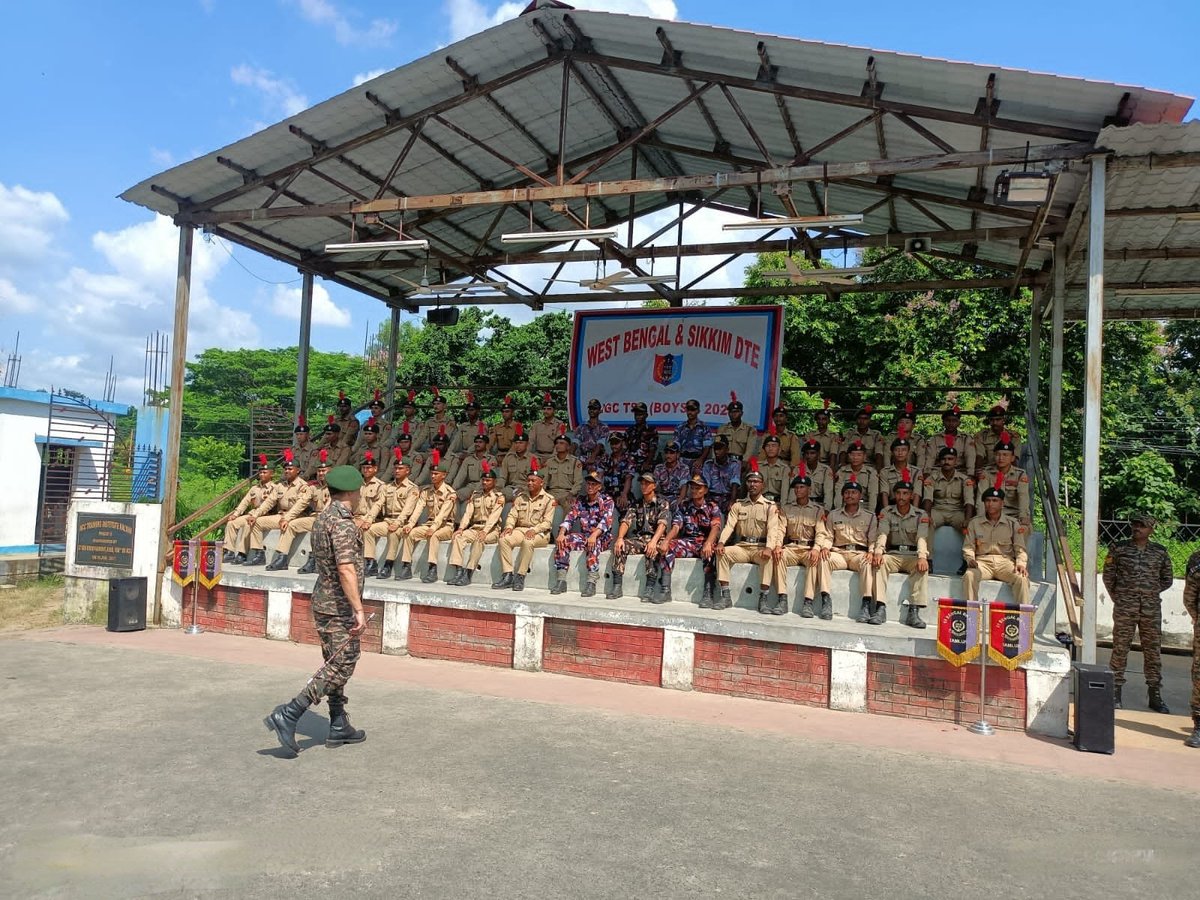 GOUSULAJAM3's tweet image. West Bengal &amp;amp; Sikkim DTE All India TSC team 2024
With our ADG Major General Vivek Tyagi
#AITSC 
#NCC 
@1biplabbiswas