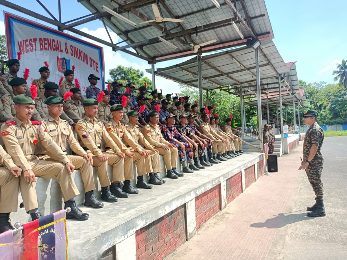 GOUSULAJAM3's tweet image. West Bengal &amp;amp; Sikkim DTE All India TSC team 2024
With our ADG Major General Vivek Tyagi
#AITSC 
#NCC 
@1biplabbiswas